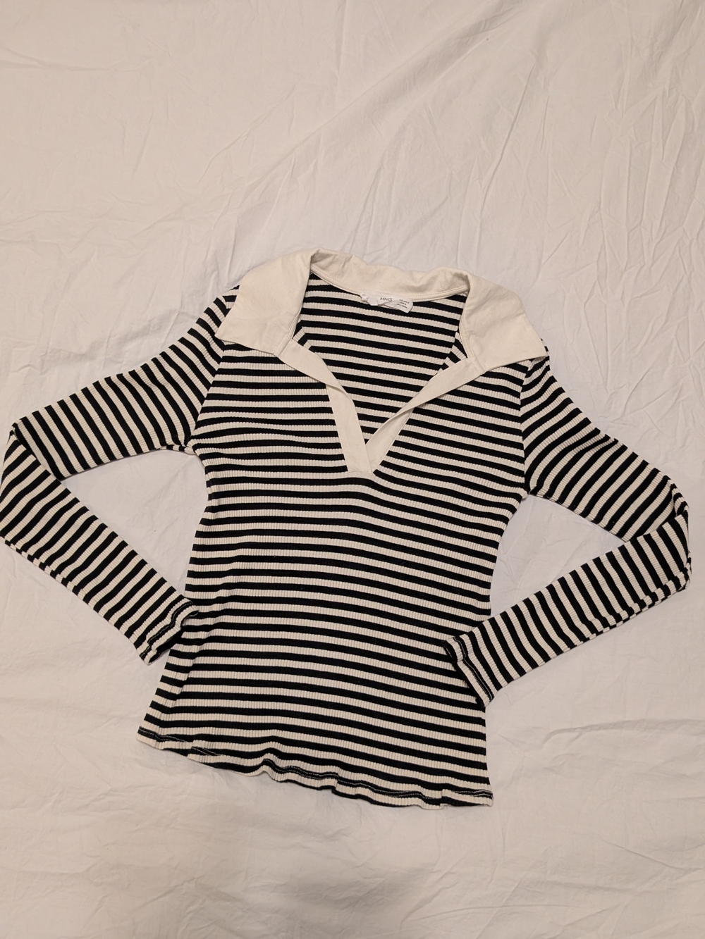 Mango Striped V-Neck Polo Long-Sleeve Top in Black and White